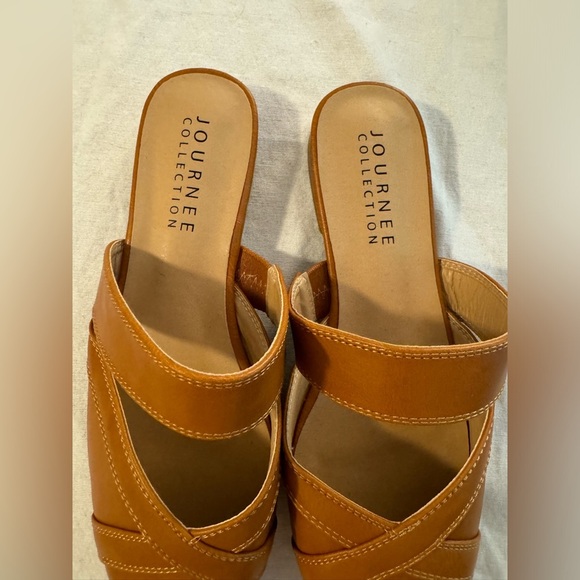 JOURNEE COLLECTION Women's Stasi Pointed Toe Mules NEW 11 - Picture 5 of 6